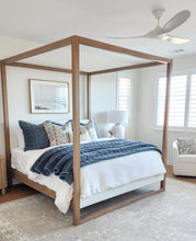 Load image into Gallery viewer, Misty Shore